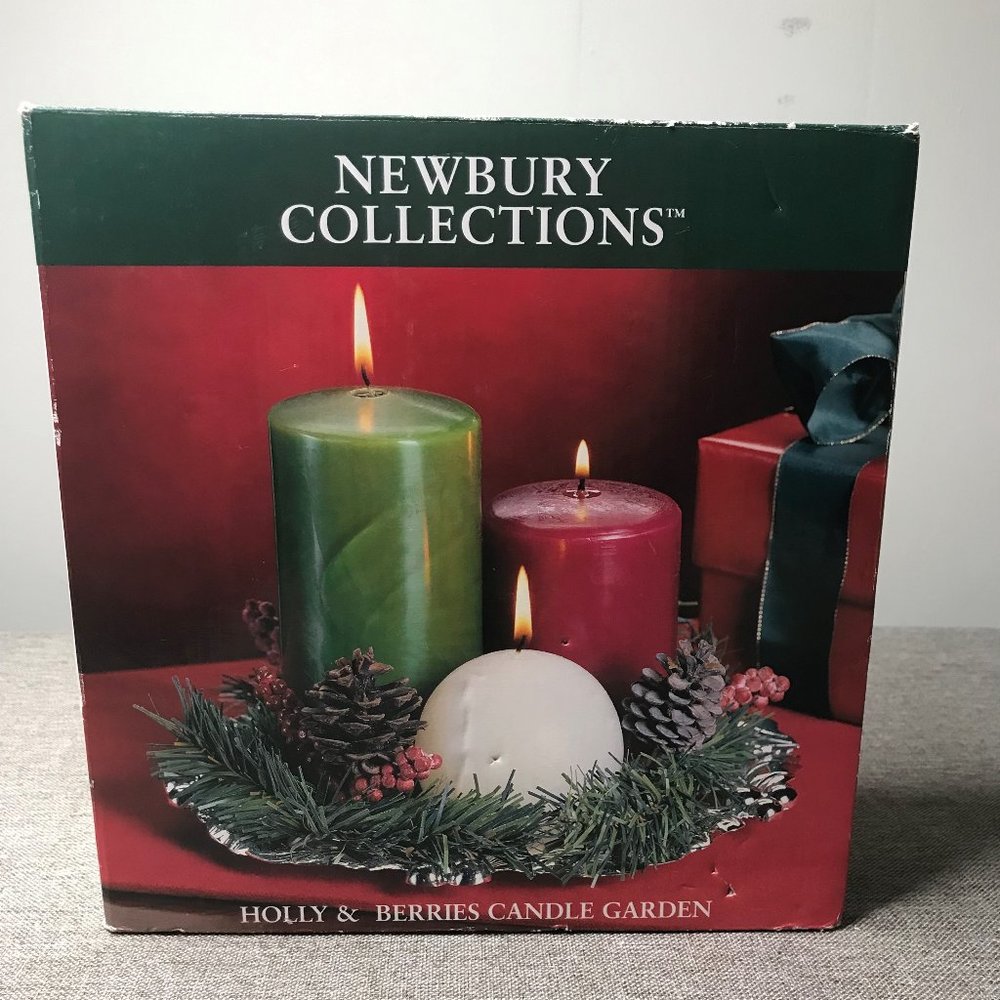 Newbury Collections Holly & Berries Candle Garden Christmas Plate Decoration